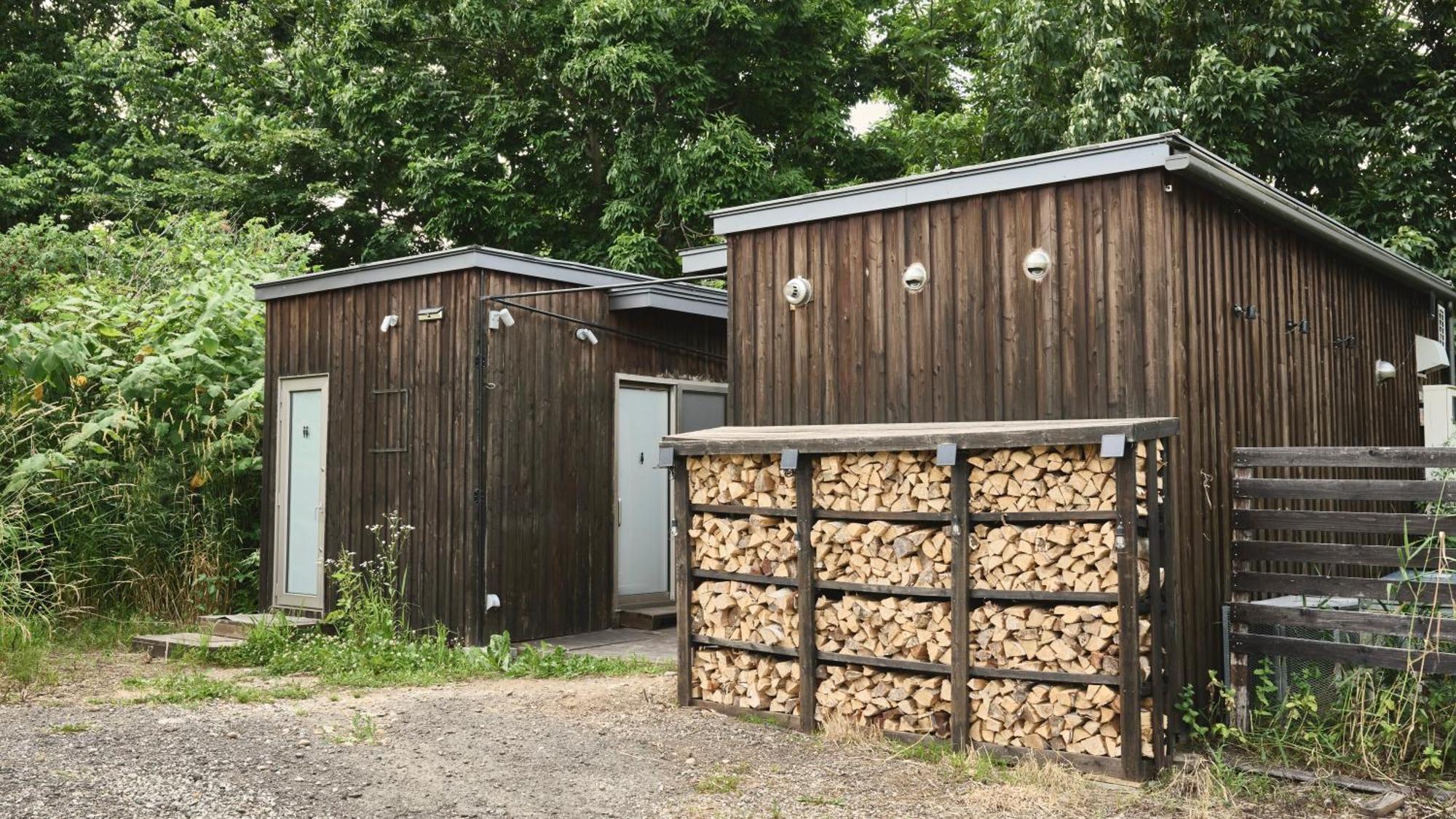 Vineyard Glamping 2*